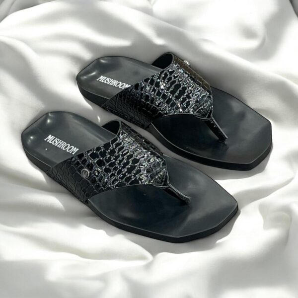 MUSHROOM Croco V-Strap Flats - Black & Brown