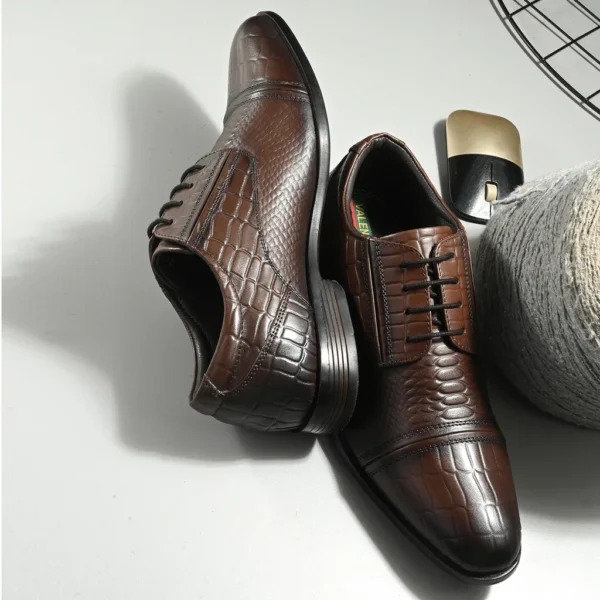Men Premium Leather Lace-Up Formal Derby Shoes